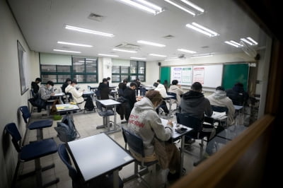 수능 출제위원장 "고교 교육과정 내용·수준에 맞춰 출제"