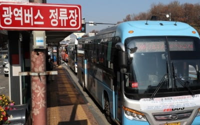 경기도 입석버스 금지…최소 연말까진 불편 겪을 듯