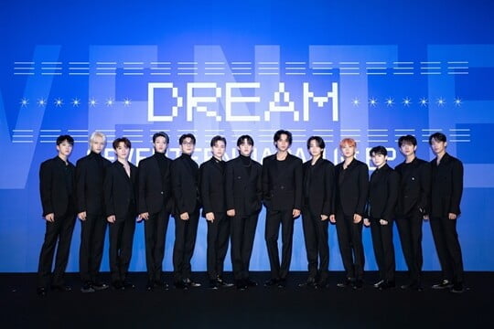 세브틴, '일본 레코드대상'서 특별 국제 음악상 수상…데뷔 후 최초