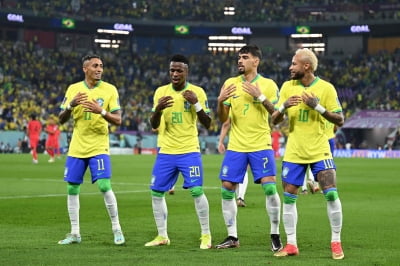 "댄스 대회냐? 무례하다"…브라질 세리모니에 화난 해설자들
