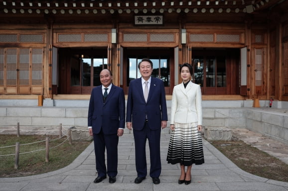 영빈관에 상춘재까지…돌고돌아 결국 청와대 [여기는 대통령실]