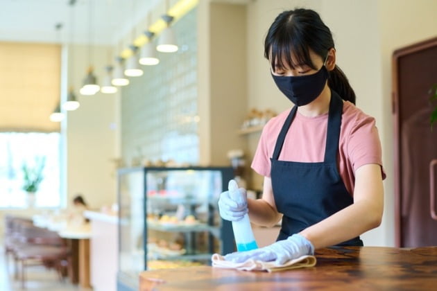 올해 가장 많이 검색된 알바···배달·카페·PC방 제치고 부동의 1위는?