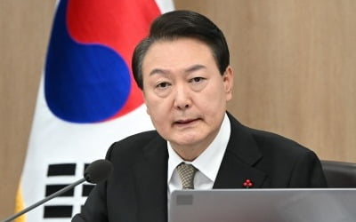 尹 "北 선의에 기댄 대북정책 위험…드론부대 설치 앞당길 것"