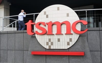 TSMC, 애리조나 반도체 공장 투자 53조원으로 확대