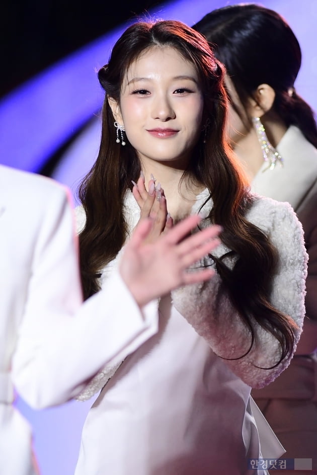 [포토] 프로미스나인 이서연, '미소가 사랑스러워~' (2022 SBS 가요대전)