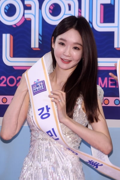  강민경, '미스코리아 아니야?'(2022 MBC 방송연예대상)