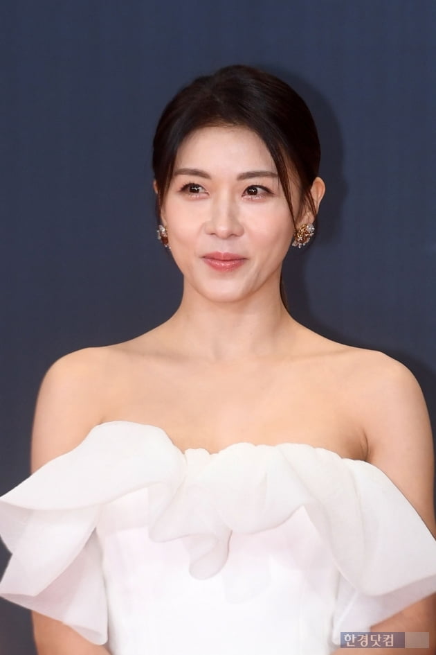 [포토] 하지원, '과거에서 온 듯 변치않는 미모'(2022 KBS 연기대상)