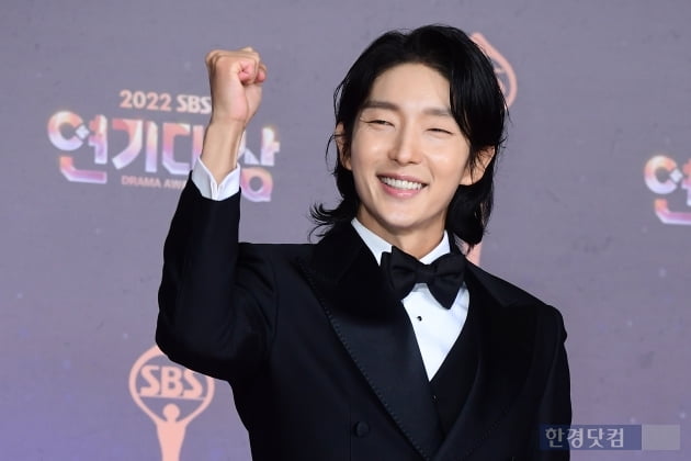 [포토] 이준기, '사람 좋은 미소~' (2022 SBS 연기대상)