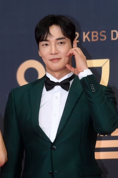  강지섭, '카리스마 하트'(2022 KBS 연기대상)