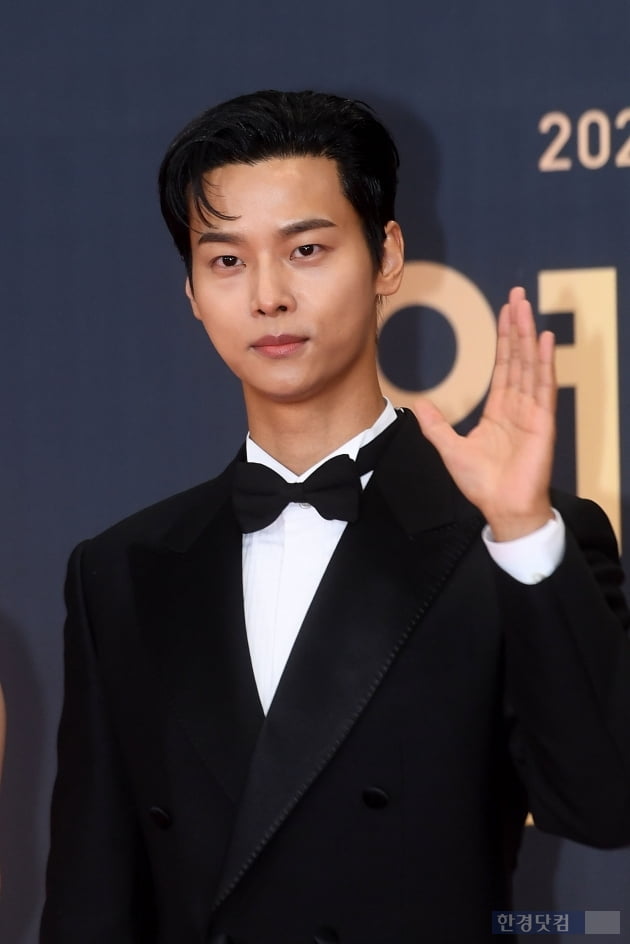 [포토] 차학연, '여심 저격 비주얼'(2022 KBS 연기대상)