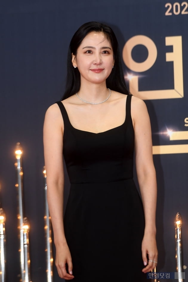 [포토] 신동미, '시선 강탈 동안 미모'(2022 KBS 연기대상)