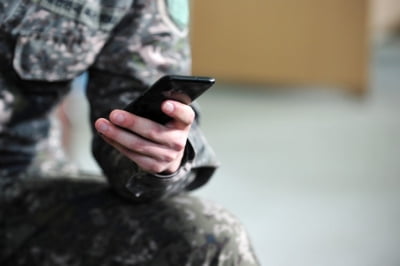 "군기 빠졌네"…육군훈련소, 7개월간 임의로 휴대폰 허용