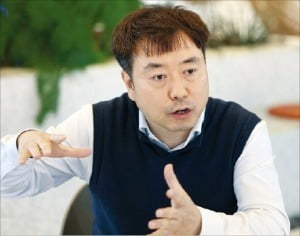 최성진 포엔 대표. 사진=김범준 기자