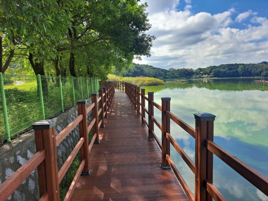 아산 염치저수지 수변 5㎞ 단절 없이 산책한다