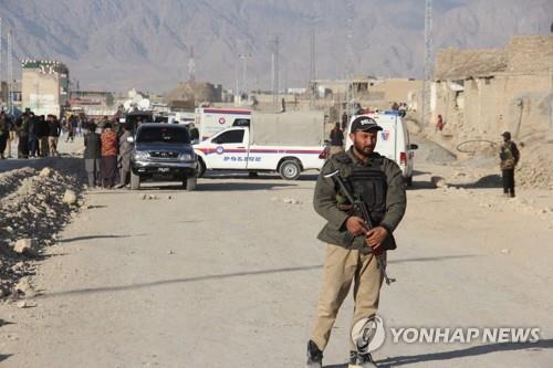 파키스탄 남서부서 연쇄 폭발…군인 등 수십 명 사상