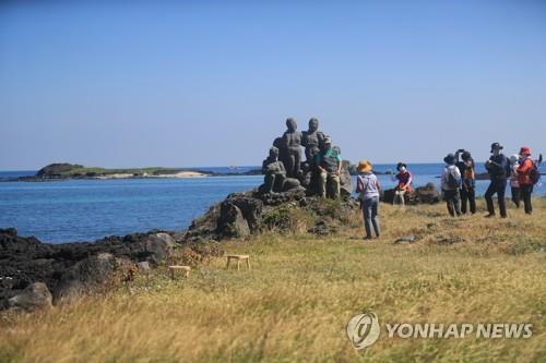 '보름달 바라보는 옥토끼'…전국 곳곳에 토끼 지명·설화 다채