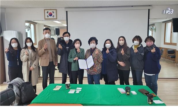 전쟁고아 기록 등 민간기관 입양기록물, 아동권리보장원 첫 이관