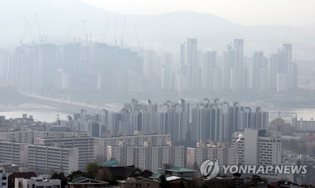 종부세 기준 11억 대신 '기본공제 인상' 절충안 부상