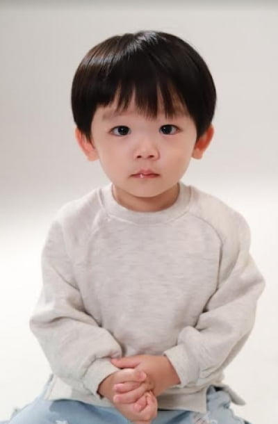 인기 아기모델 키즈 인플루언서 김선우군이 출연한 ‘나나,누누,니니,노노’ 12월 10일 상영