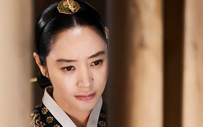 김혜수, 세자들의 비극사 바로잡는다…고개 숙인 왕, 고독한 대비, '슈룹'의 마지막 이야기