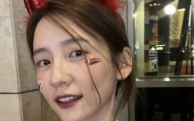 박지현, 카타르서 '붉은 악마' 여신으로 변신…우월 비주얼 과시