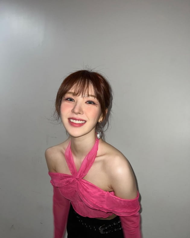 [TEN차트] 레드벨벳 웬디, 크리스마스 트리 점등식에 함께 가고 싶은 여자 가수 1위