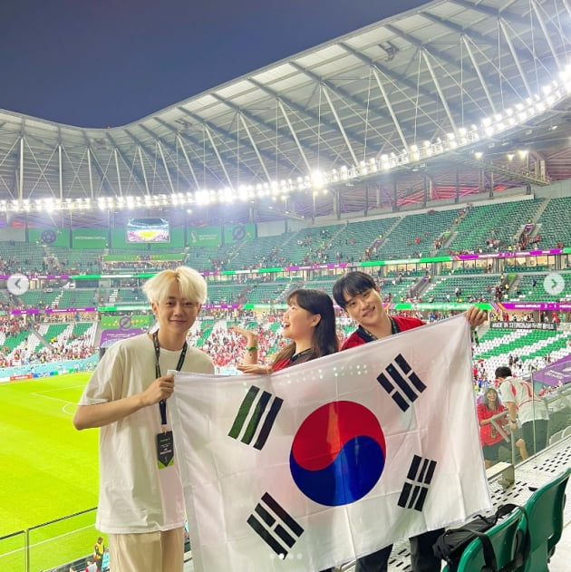 악뮤 이수현, 월드컵 한국-브라질전 직관...영광이고 행복했다