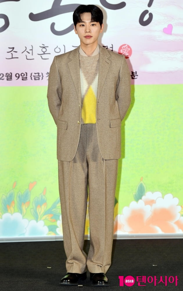 [TEN 포토] 김우석 '멋진 의금부 도사'