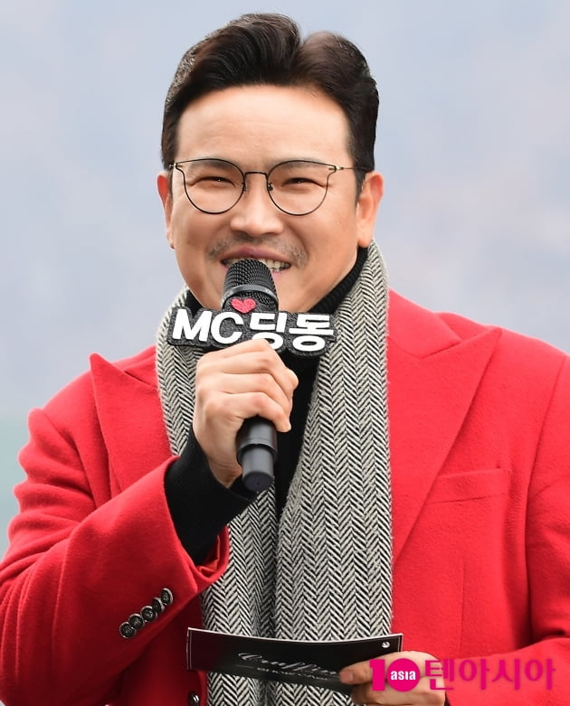 [TEN 포토] MC 딩동 '오랜만에 MC 보네요'