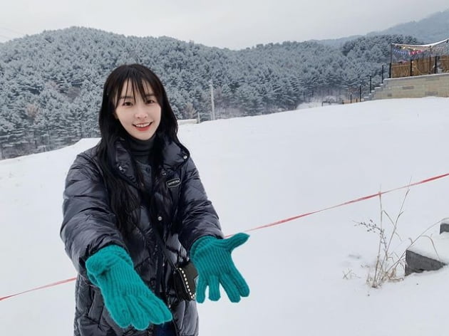 정유미, 신났네…새하얀 설원서 ♥강타와 '러브레터' 찍는 줄