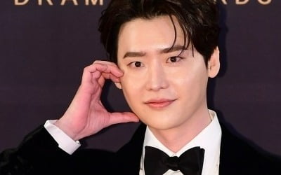 [공식] 이종석 측 "대상소감 속 '그분', 개인적으로 고마웠던 사람에게 건넨 인사"