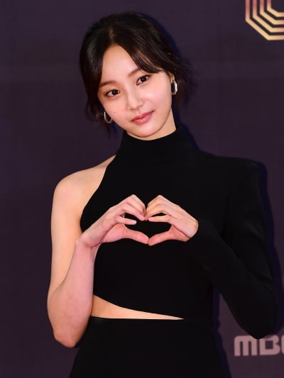 [TEN 포토] 연우 '예쁘다는 말로는 부족해!'