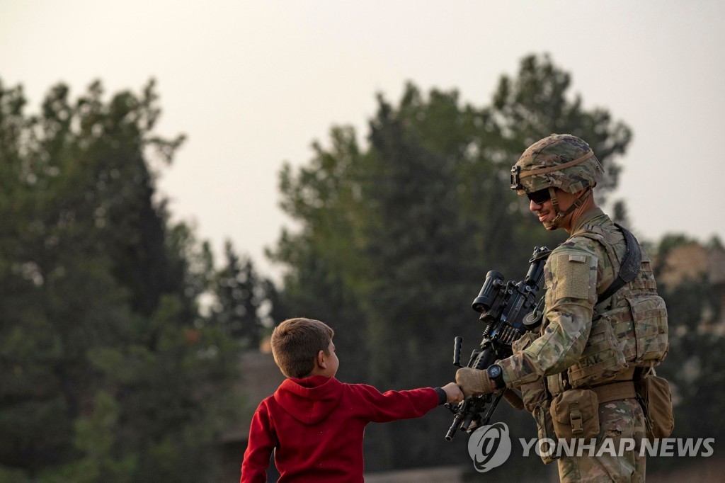 미, 시리아 IS 겨냥 공습 강화…"IS, 서방 공격능력 아직 있어"