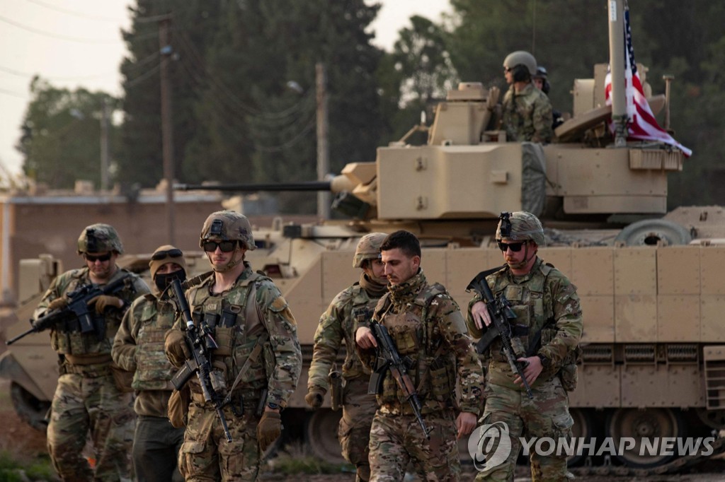 미, 시리아 IS 겨냥 공습 강화…"IS, 서방 공격능력 아직 있어"