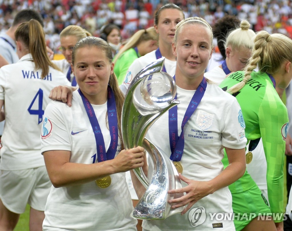 잉글랜드 '여자 유로' 우승 이끈 미드, BBC 올해의 선수 선정