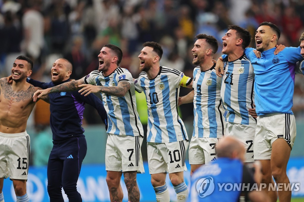 [월드컵] '축구의 신' 메시, 세계 정상의 꿈 실현에 이제 단 한 걸음