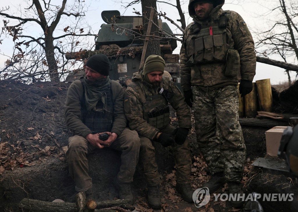 러, 유가상한제 시행일에 미사일 70여발 퍼부어…4명 사망(종합2보)