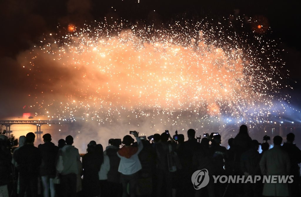 부산불꽃축제 안전관리에 총력…인력증원·현장점검