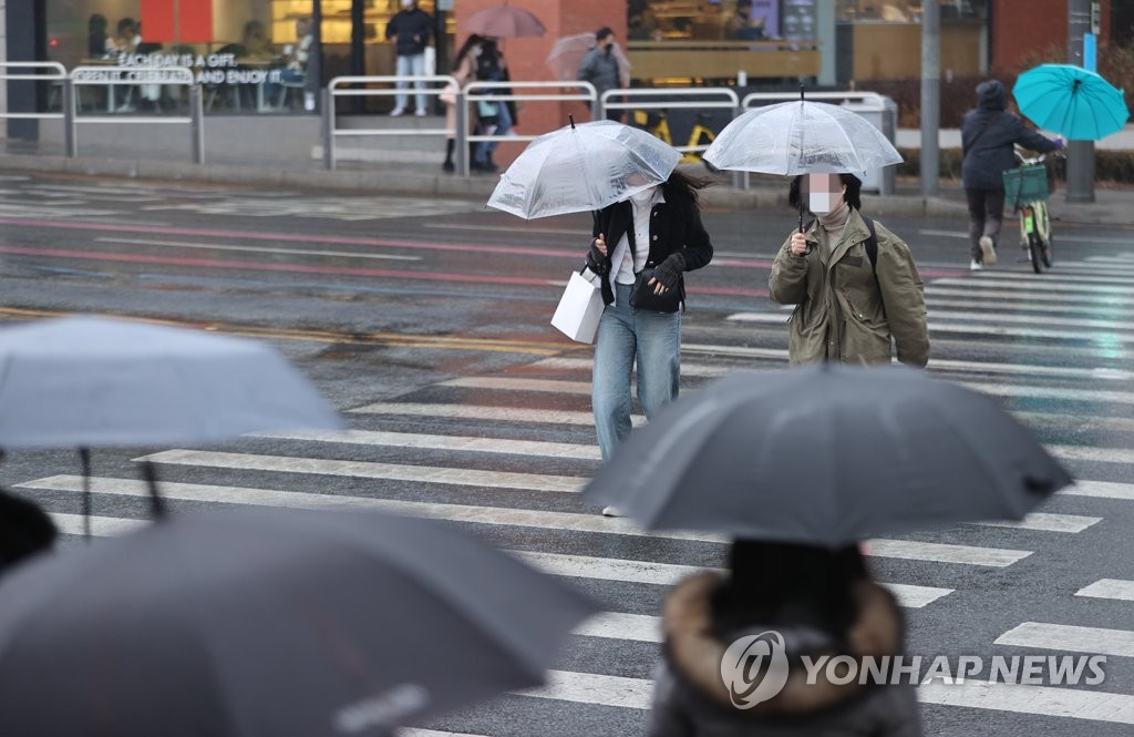 전국 흐리고 가끔 비…낮 최고 6∼13도