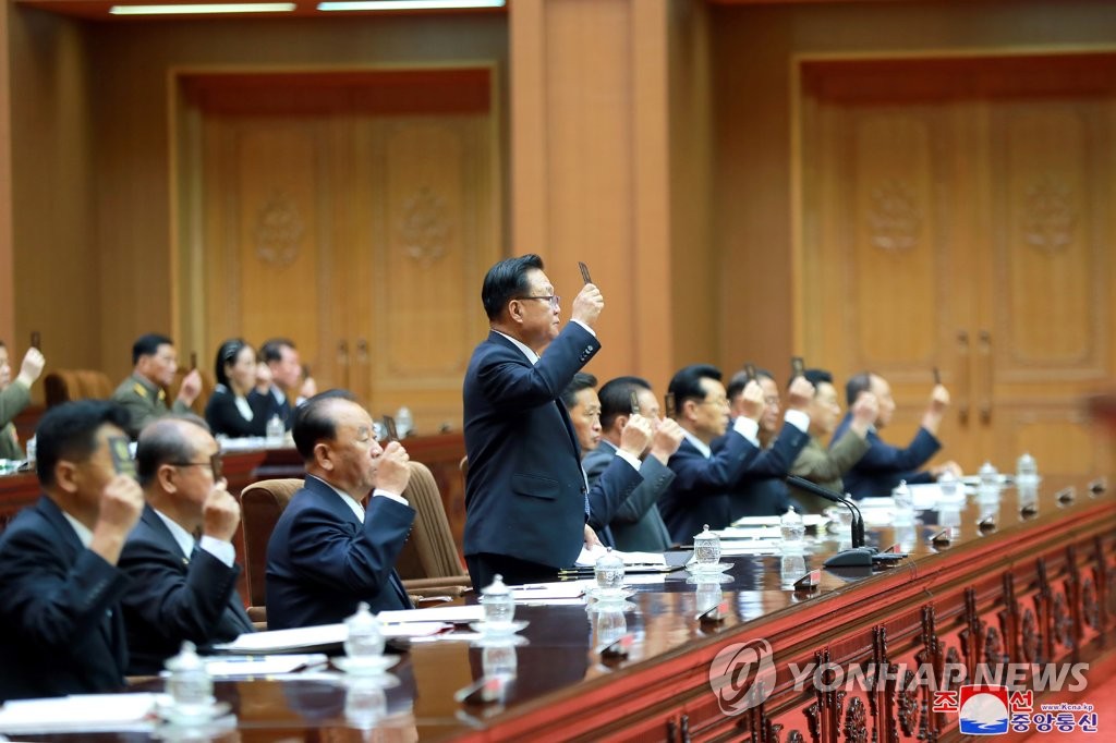 [한반도의 오늘] 北 최고인민회의 상임위, '거수기 의회' 대신 입법 활동 주도