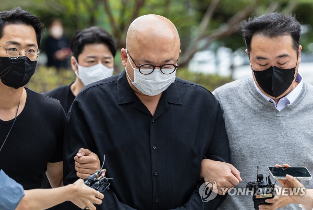 '마약 투약' 돈스파이크 징역 5년 구형…"정말 죄송"
