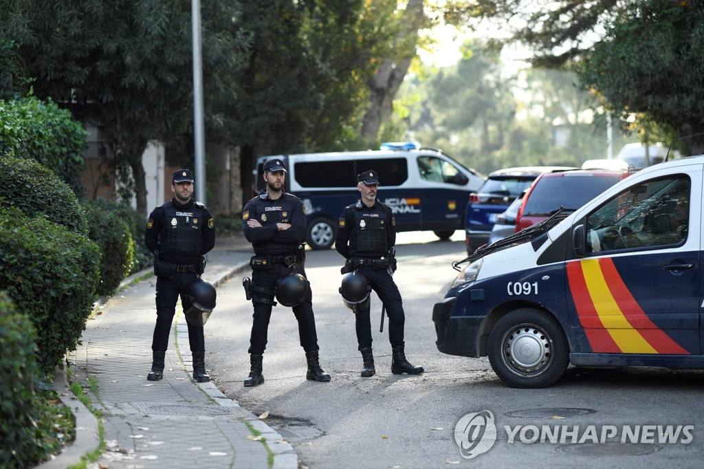 우크라 재외공관 31곳에 협박성 소포…발신자 주소엔 '독일'