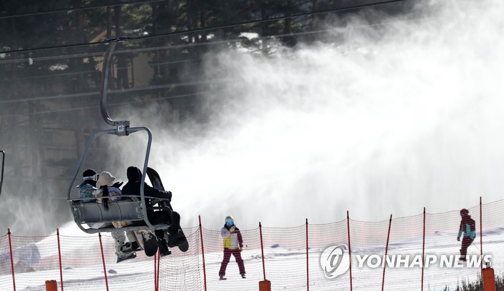 강원 내륙과 산지 가끔 비 또는 눈…미세먼지 '좋음'