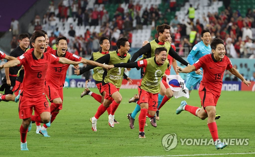 [월드컵] 16강 발판 이강인 "구보가 오늘 이기고 8강서 보자더라"