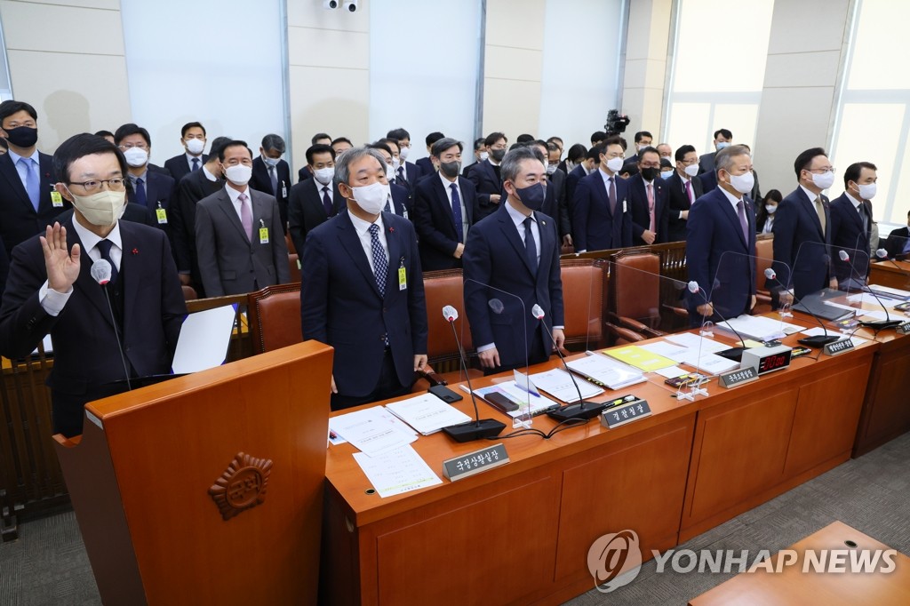 이태원 국조 공방…野 컨트롤타워 질타, 與는 '신현영 청문회'(종합)