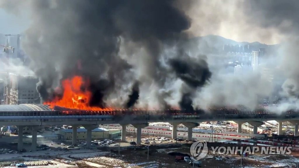 과천 제2경인고속도 방음터널서 큰 불…5명 사망·37명 부상(종합4보)