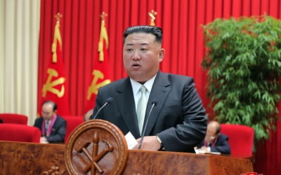 김정은, 2년 연속 '올해의 독재자' 후보에 이름 올려
