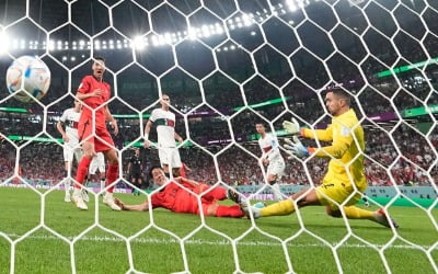 김영권 동점골 '한국 1-1 포르투갈'…"호날두 어시스트한 셈" [카타르 월드컵]