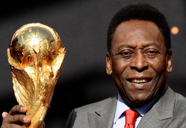 Another night together… Football emperor Pele has finally spent Christmas in the hospital