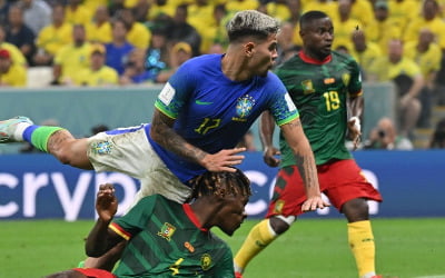 1.5진 투입한 브라질, 카메룬에 패하고도 G조 1위…한국과 16강